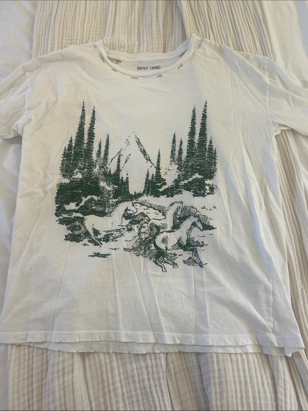 Nature distressed graphic tee